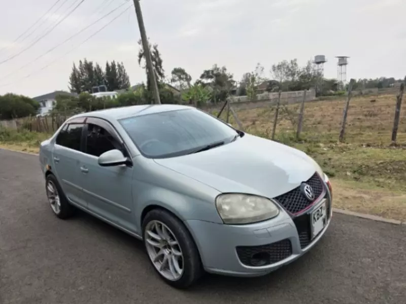 Volkswagen Polo   - 2007