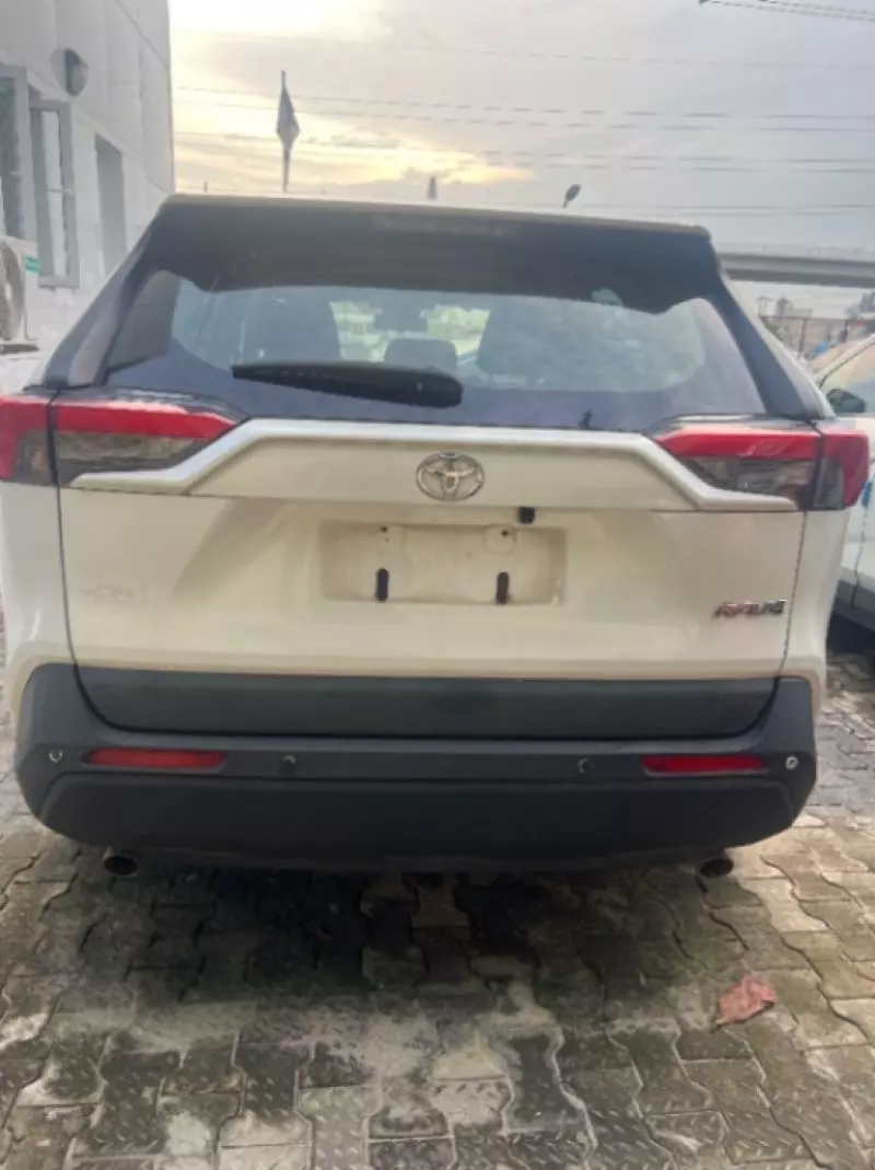 Toyota Rav4   - 2021