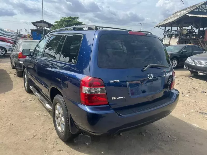 Toyota Highlander   - 2005