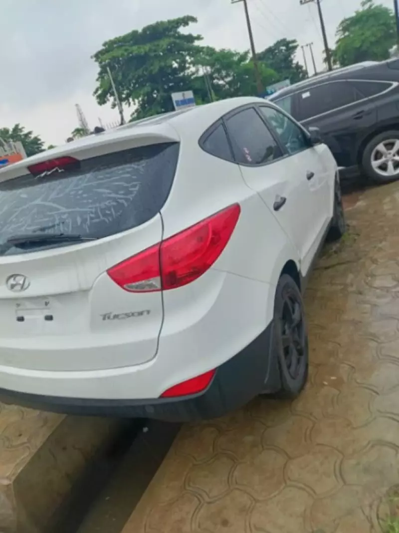 Hyundai Coupe   - 2013