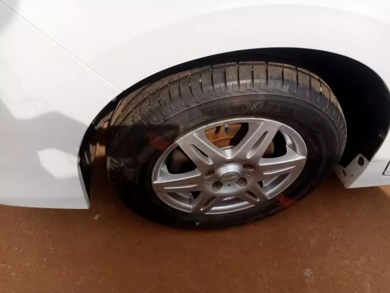 Toyota Noah   - 2015