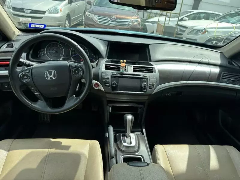 Honda Crosstour   - 2015
