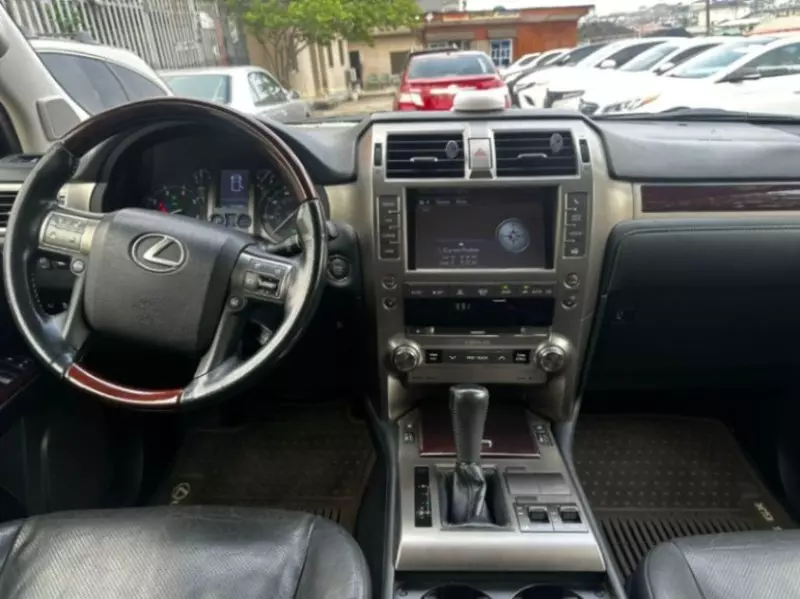 Lexus GS 460   - 2015