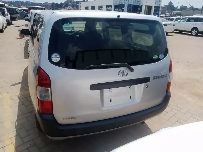 Toyota Probox    - 2017