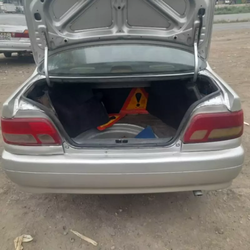 Toyota Carina   - 2000
