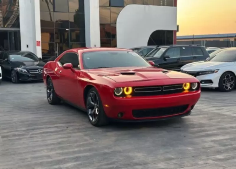 Dodge Challenger   - 2016