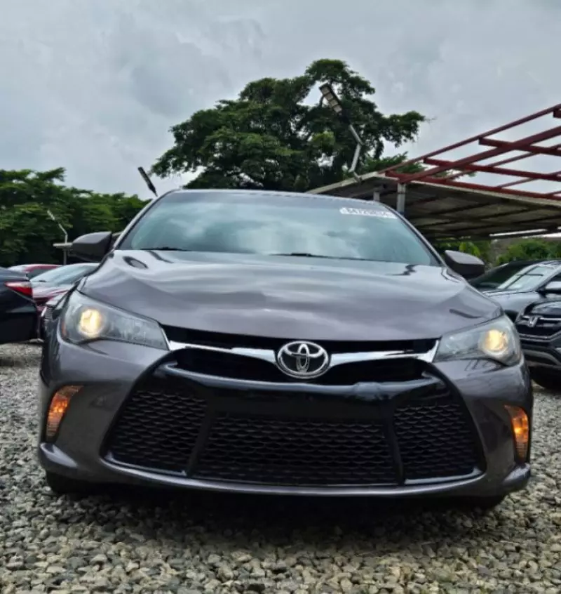 Toyota Camry   - 2015