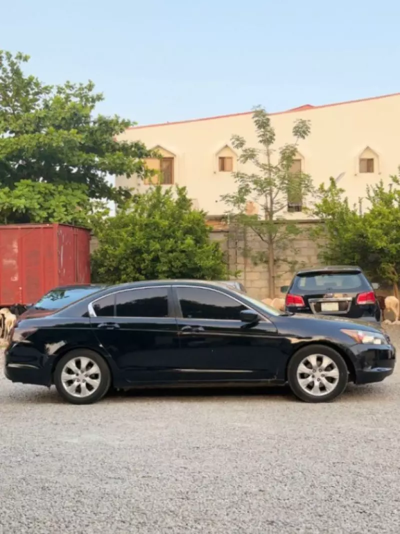 Honda Accord   - 2009