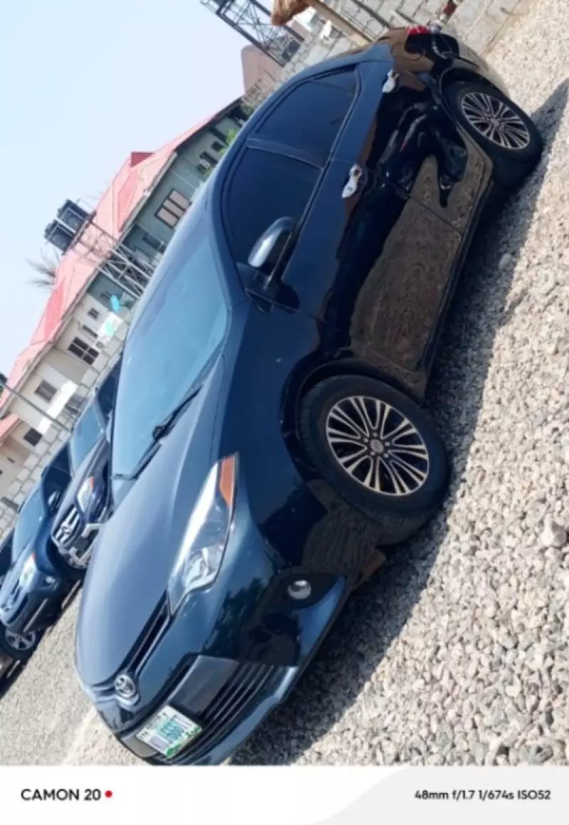 Toyota Corolla   - 2015