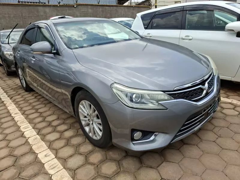 Toyota Mark X   - 2012