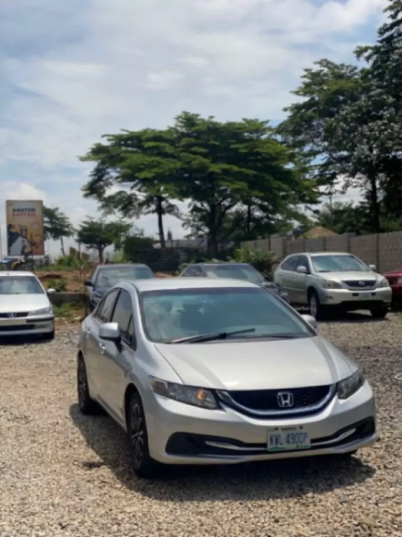 Honda Civic   - 2013