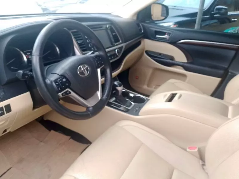 Toyota Highlander - 2015