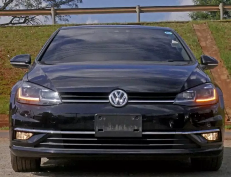 Volkswagen Golf   - 2018