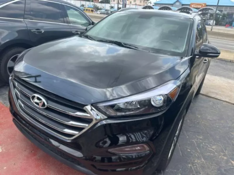 Hyundai TUCSON   - 2017