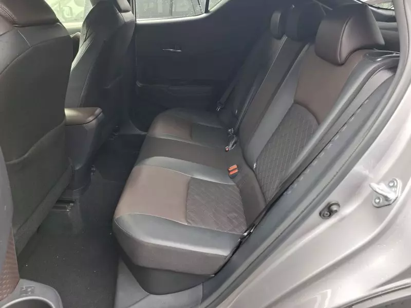 Toyota C-HR   - 2017