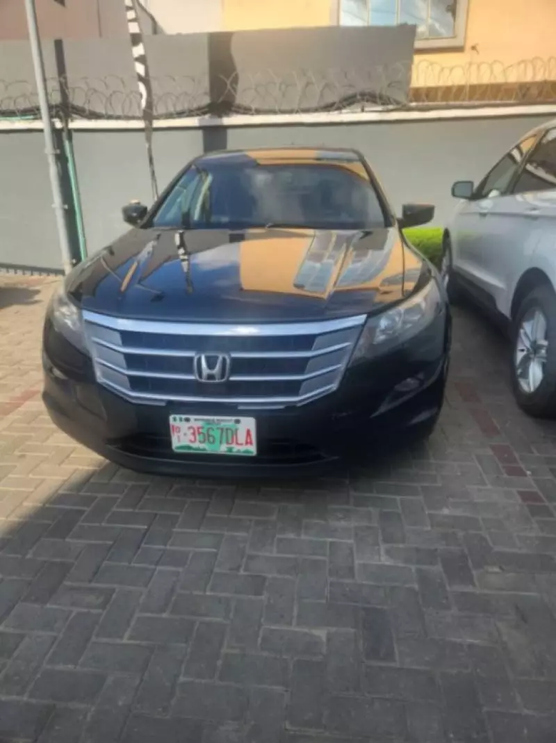 Honda Crosstour - 2012