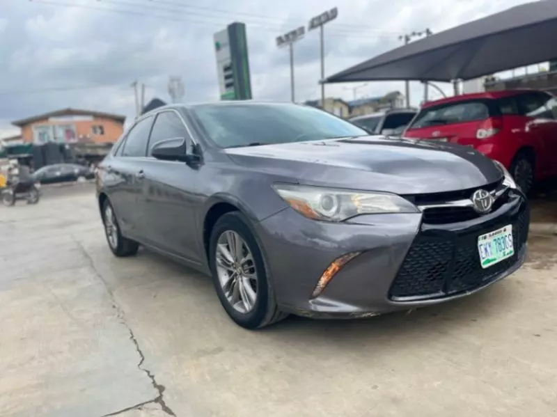 Toyota Camry   - 2015