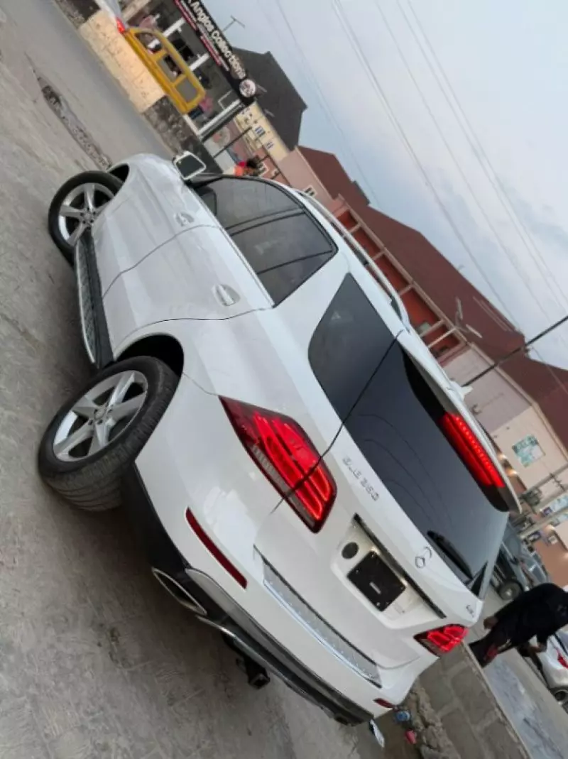 Mercedes-Benz GLE 350   - 2016