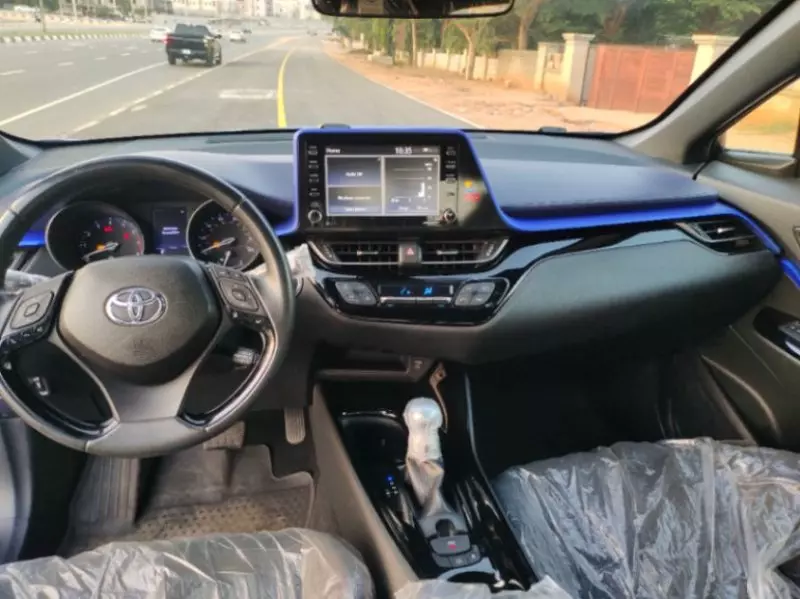 Toyota CH-R   - 2020