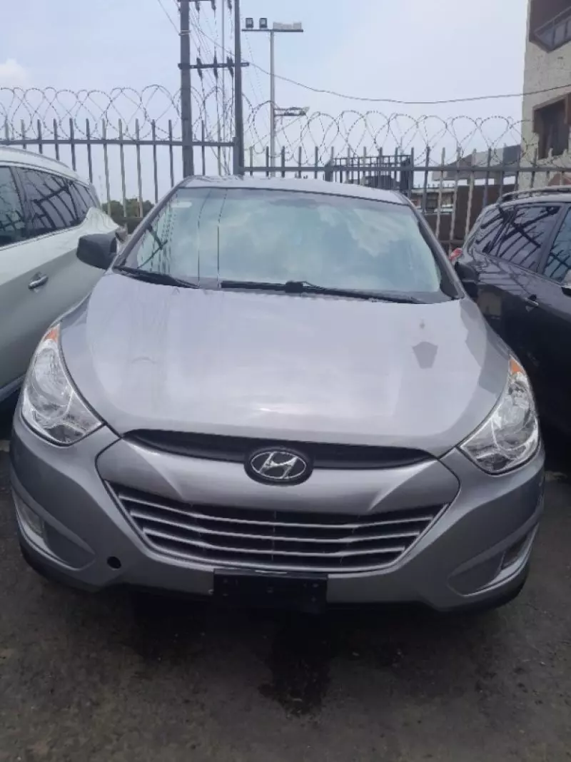 Hyundai Tucson   - 2011