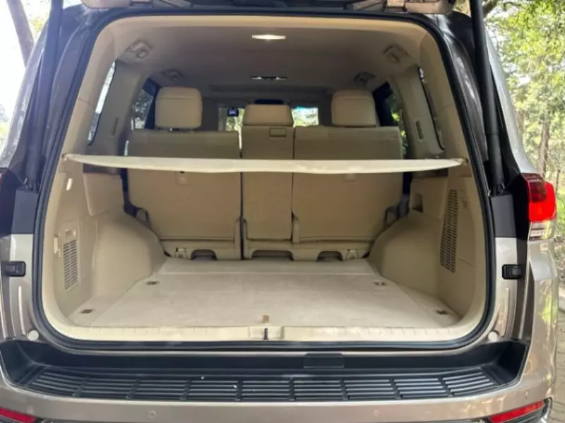 Toyota Landcruiser 300   - 2021