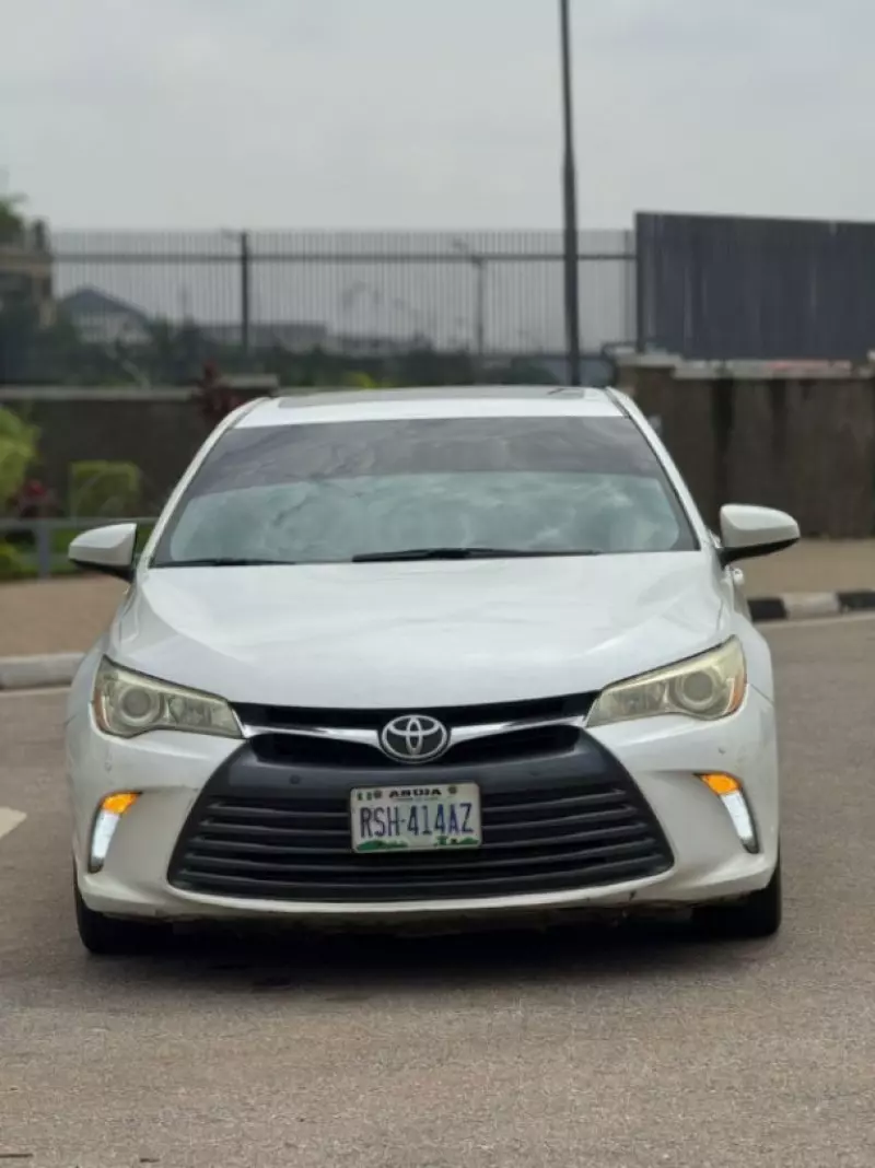 Toyota Camry   - 2015