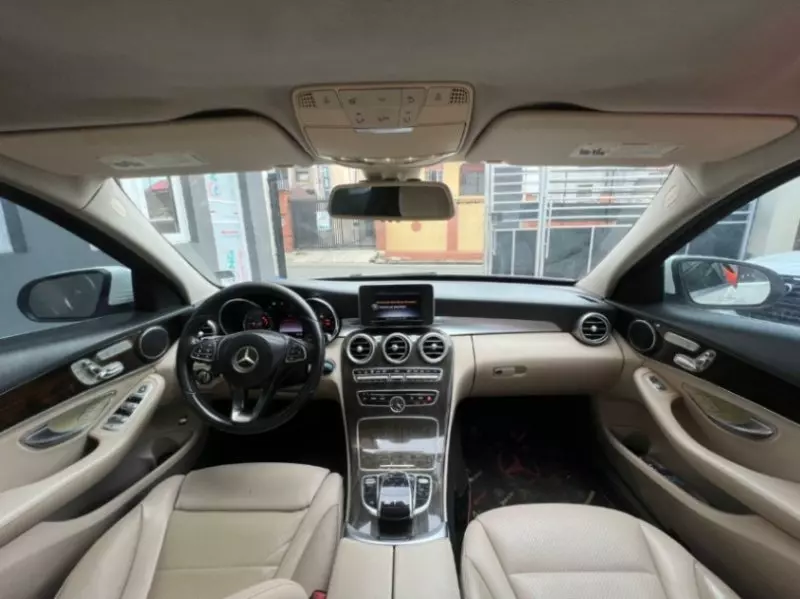 Mercedes-Benz C 300   - 2015