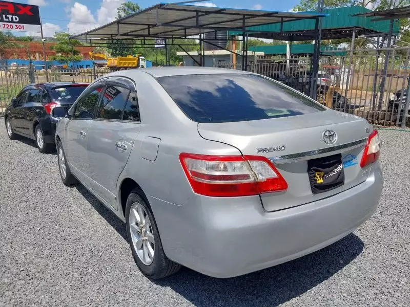 Toyota Premio    - 2009