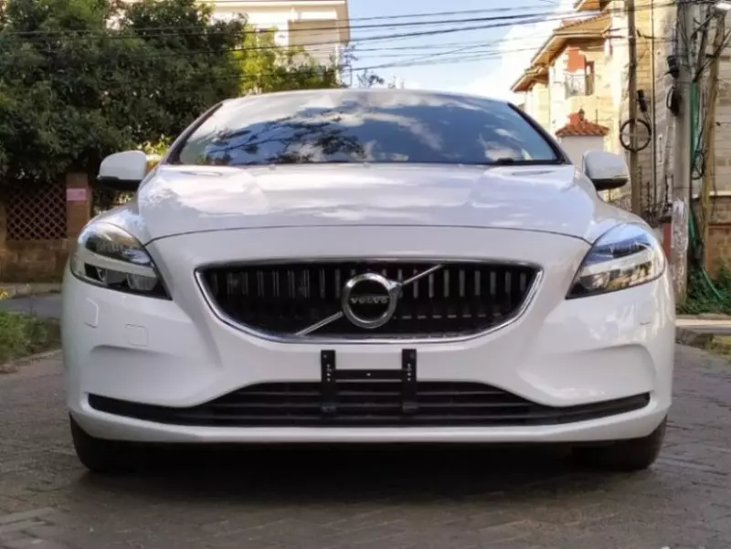 Volvo V40   - 2017