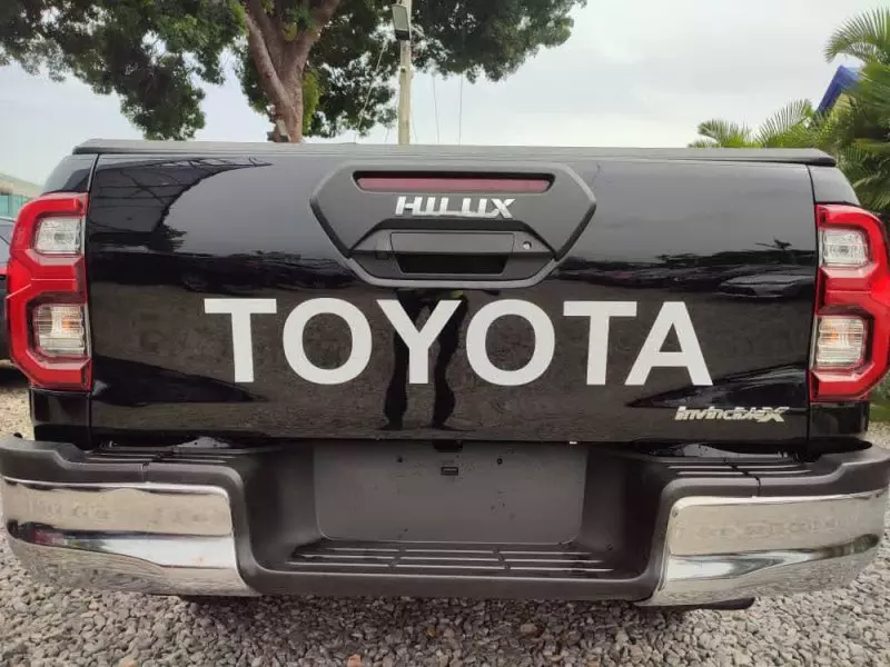 Toyota Hilux   - 2020