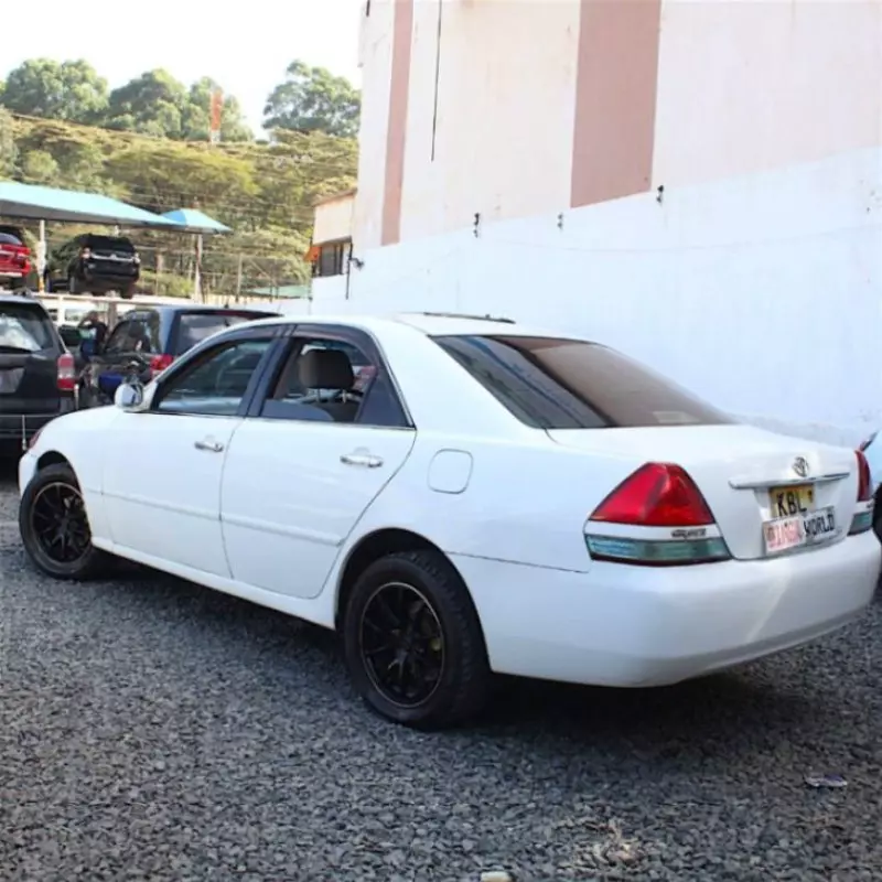 Toyota Mark II   - 2003