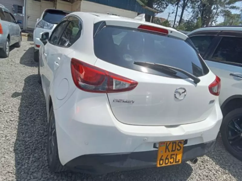 Mazda Demio   - 2017