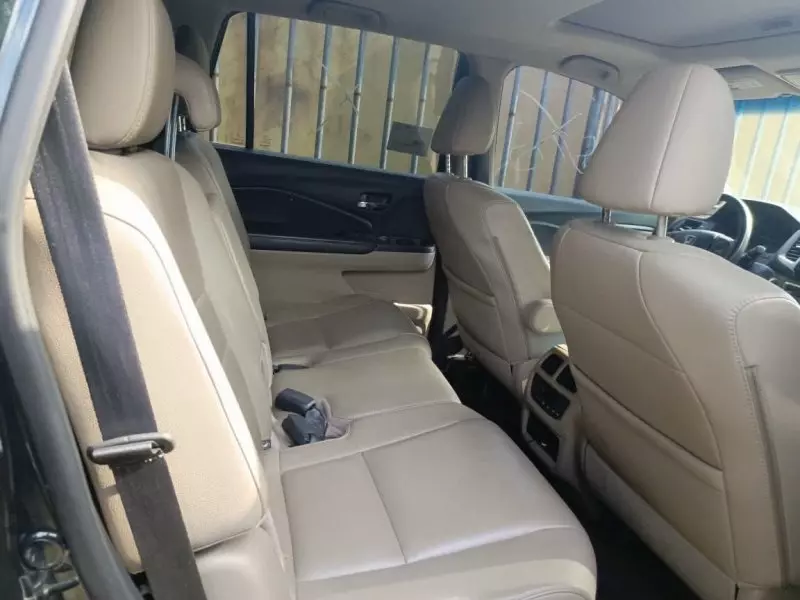 Honda Pilot   - 2016