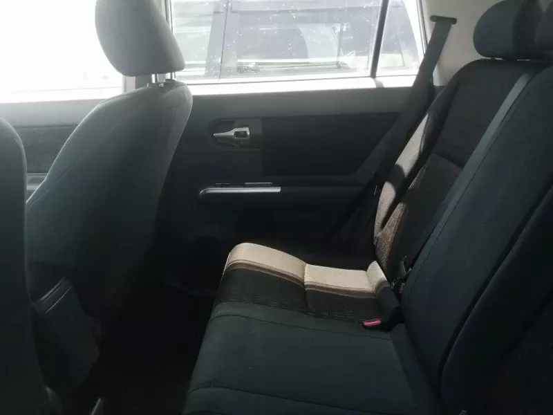 Toyota Rumion   - 2012