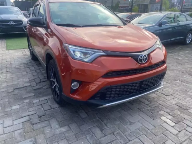 Toyota RAV 4   - 2016