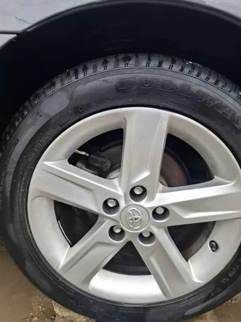 Toyota Camry   - 2014