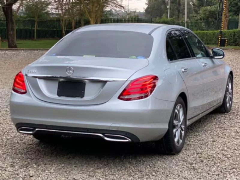 Mercedes-Benz C200   - 2018