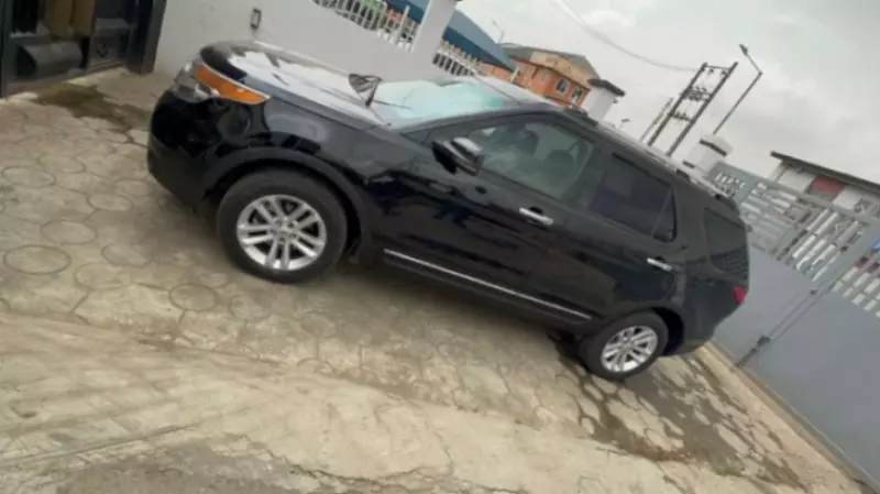 Ford Explorer   - 2012