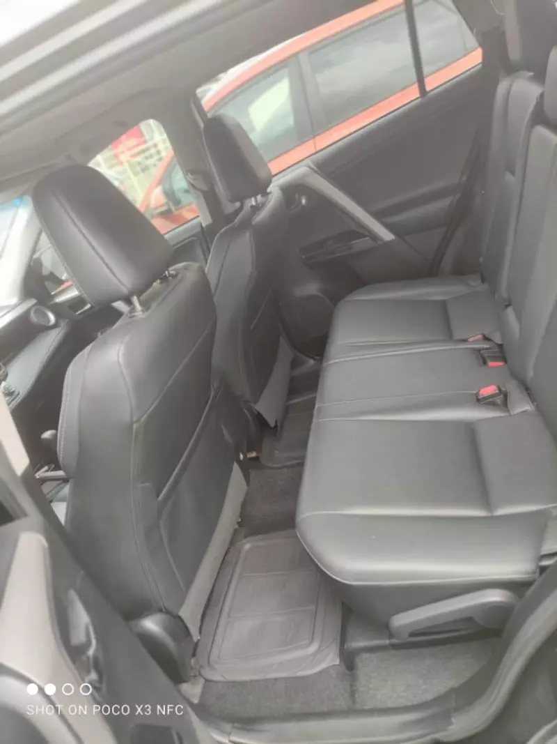 Toyota RAV 4   - 2018