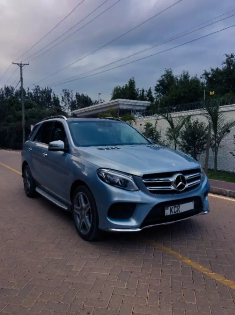 Mercedes-Benz GLE 400   - 2017