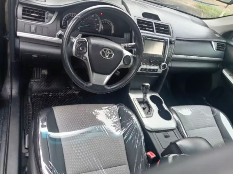 Toyota Camry   - 2014