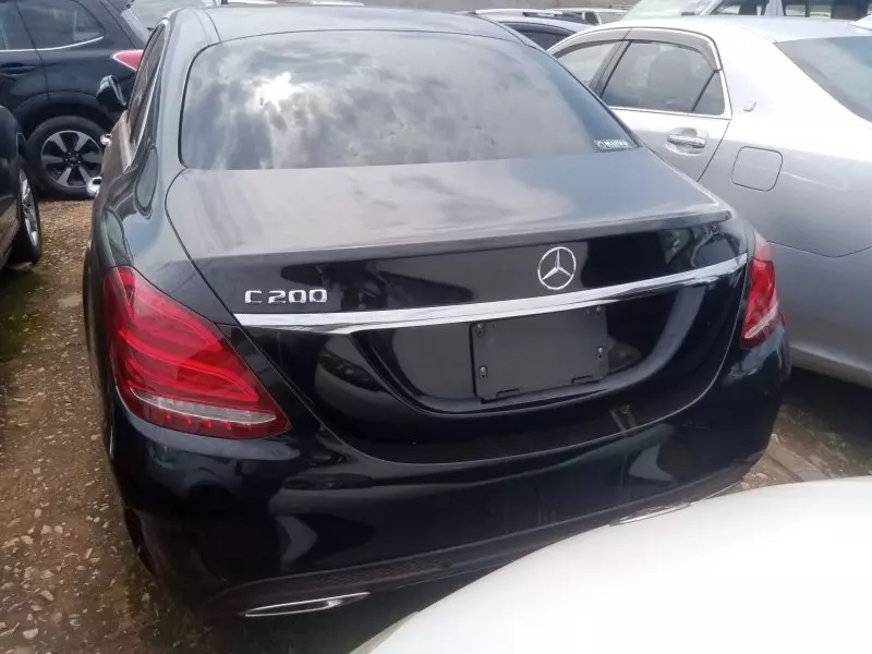 Mercedes-Benz C 200   - 2012