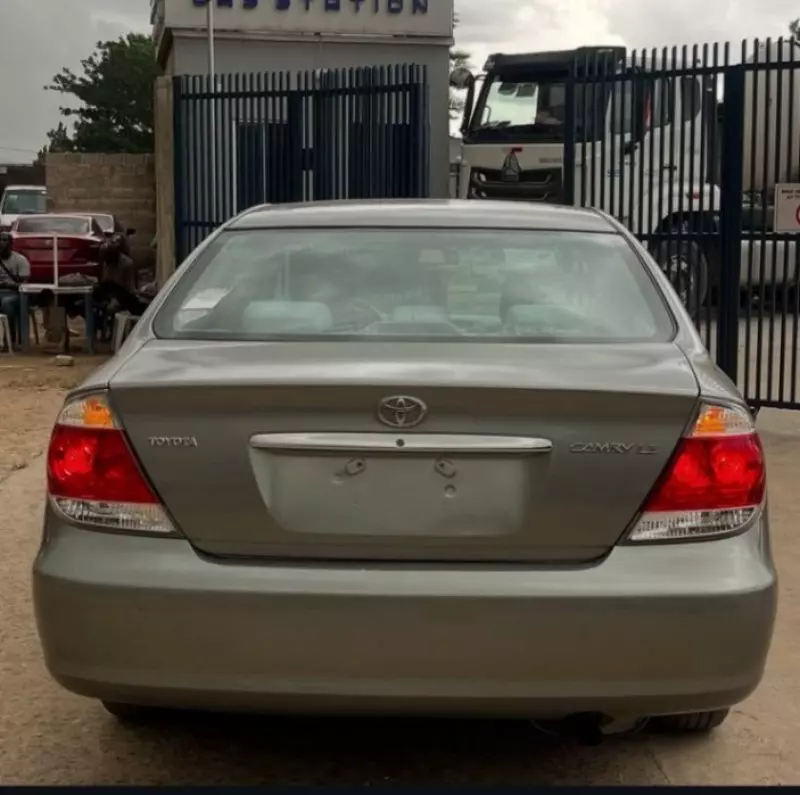 Toyota camry   - 2006