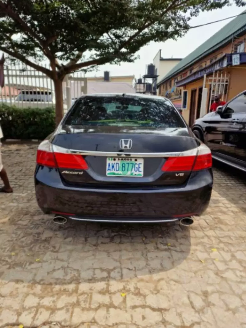 Honda Accord   - 2013