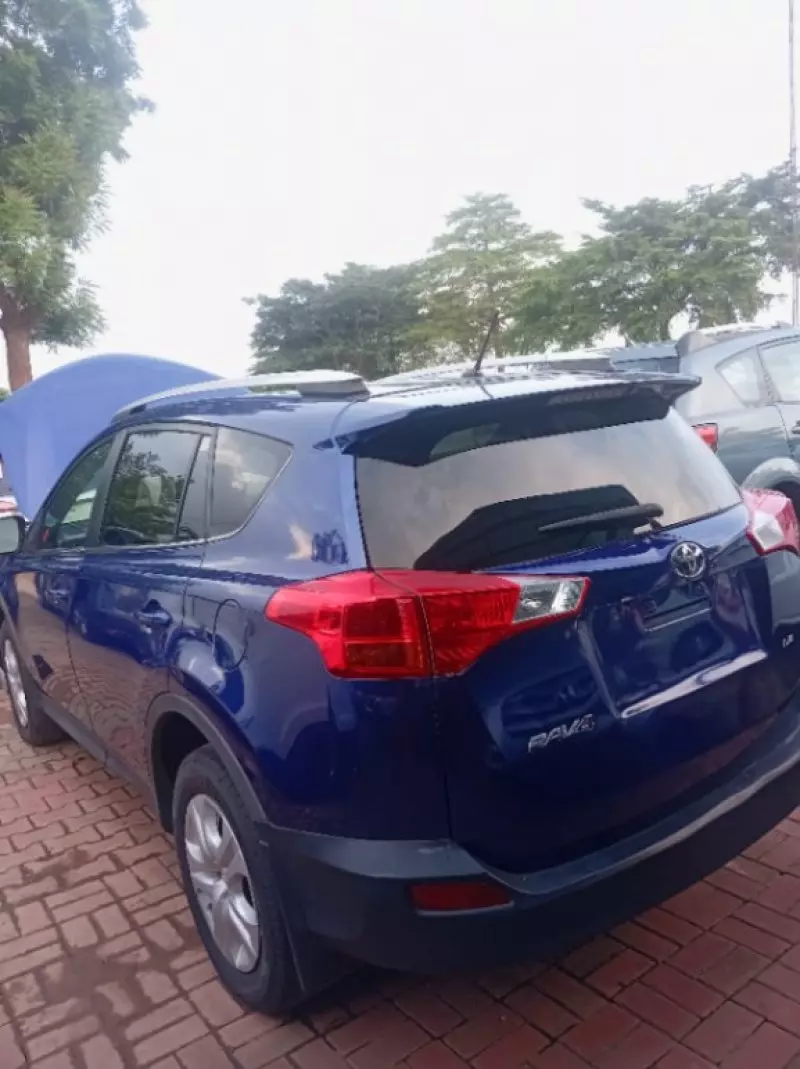 Toyota RAV4   - 2014