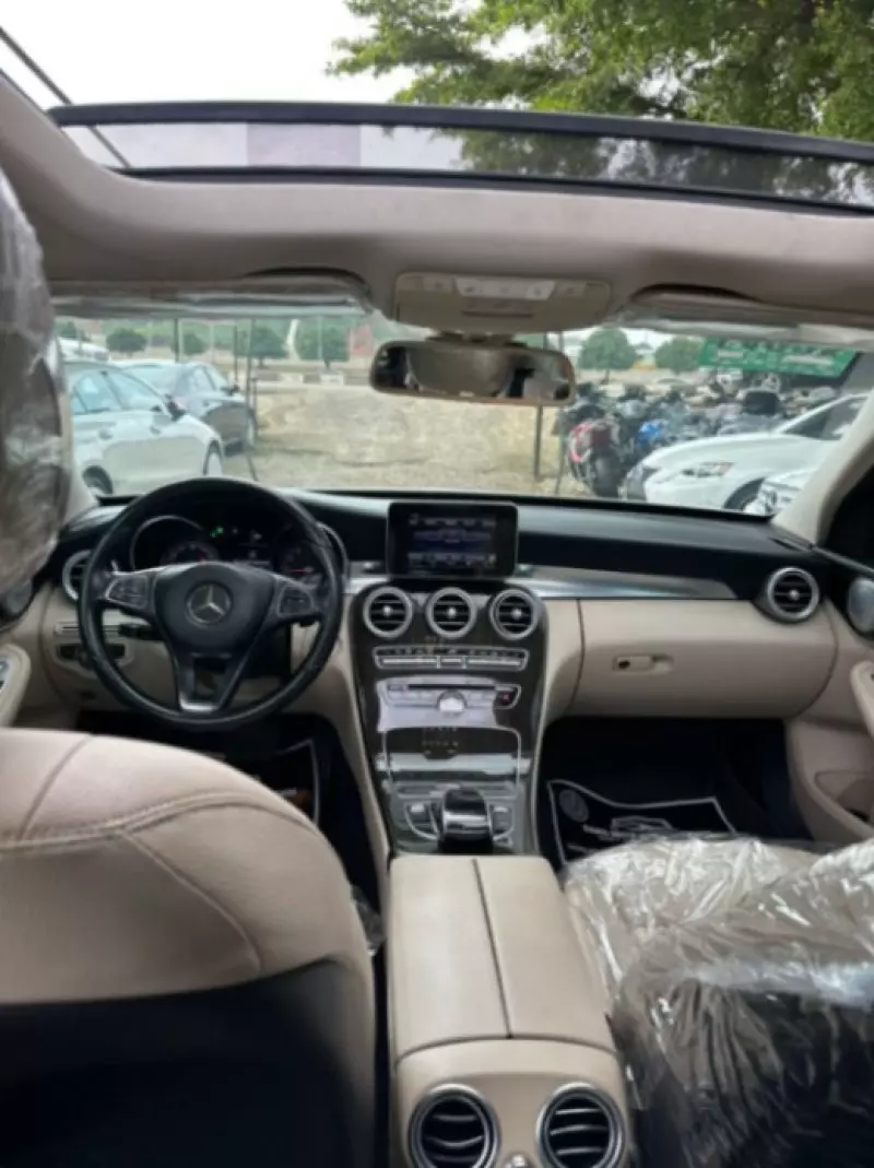 Mercedes-Benz C 300   - 2015