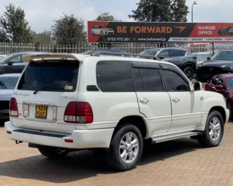 Toyota Landcruiser  V8   - 2005