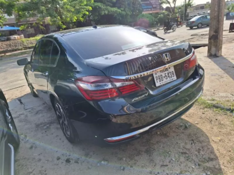 Honda Accord   - 2016