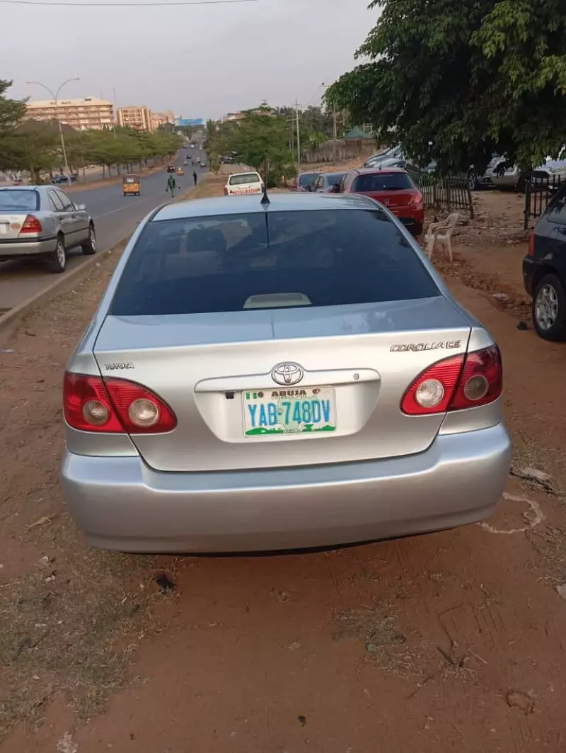 Toyota Corolla   - 2006