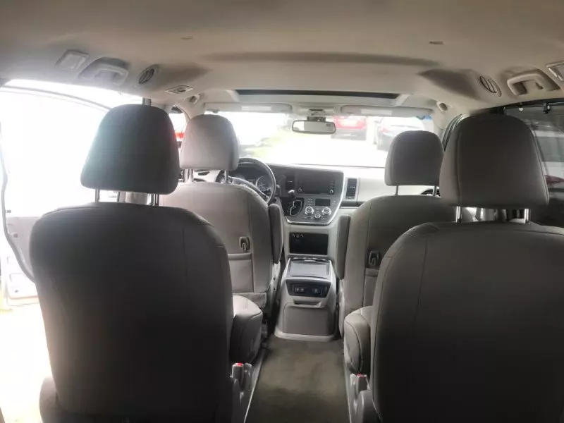 Toyota Sienna   - 2018